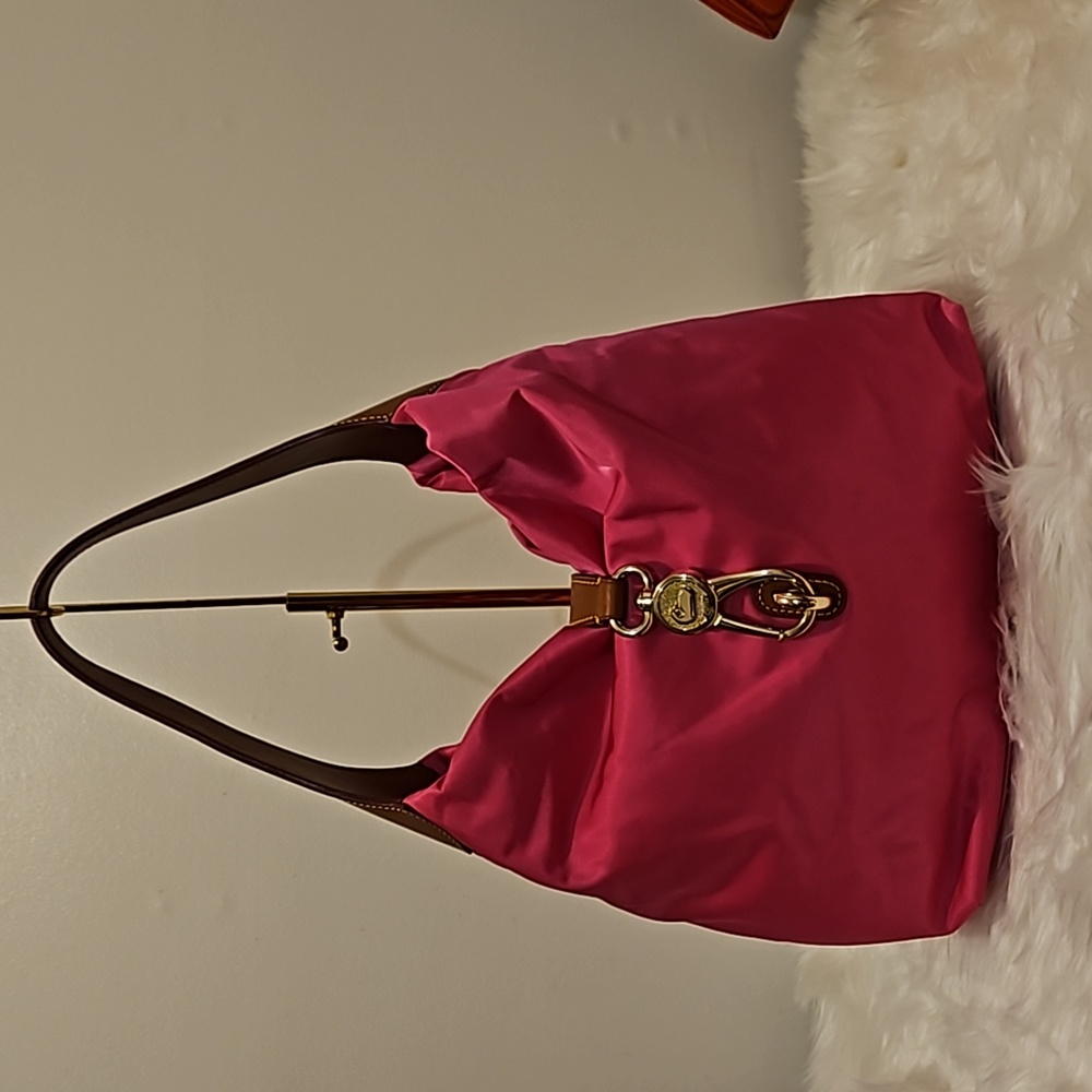 NWOT Dooney & Bourke Nylon With Leather Lock Hobo Shoulder Bag and Key Chain